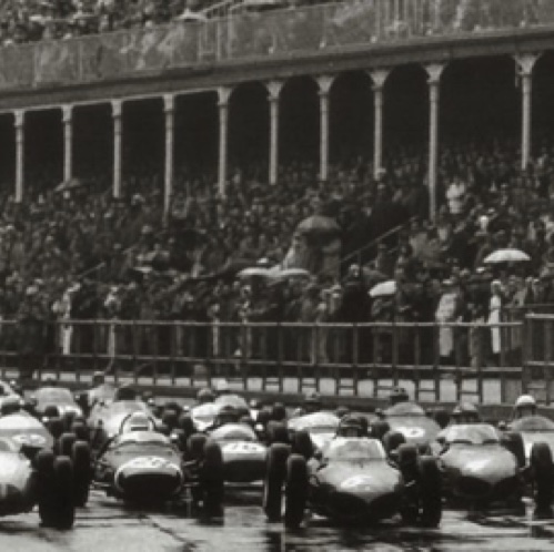 Départ à Aintree sous la pluie pour le GP de Grande Bretagne