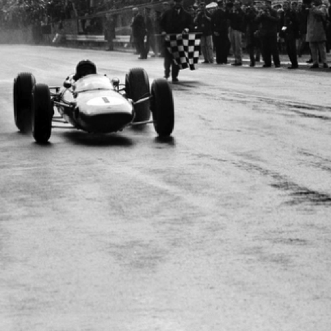 Victoire sous la pluie à Spa !
© Eric Della Faille Victoire sous la pluie à Spa !
© Eric Della Faille