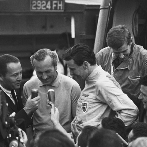 La presse se fait pressente après le titre à Monza !!! La presse se fait pressente après le titre à Monza !!!