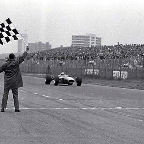 Drapeau à damiers pour les vainqueurs aux Pays Bas