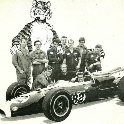 Pub Esso après la victoire à 
indy 1965