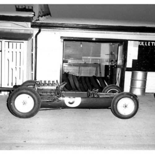 La Lotus dans le saint des saints "Gazoline Alley", le parc des coureurs d'Indianapolis