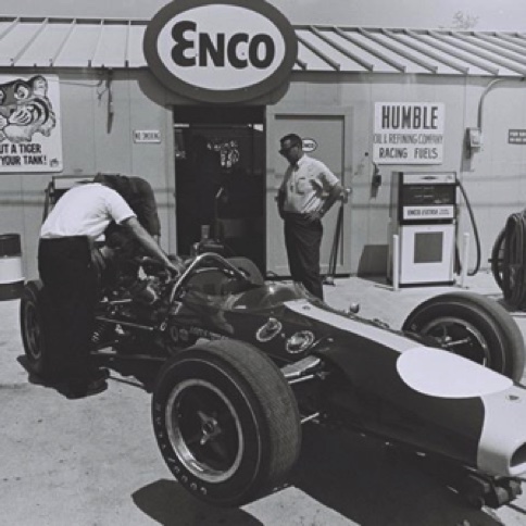 "mettez un tigre dans votre moteur..." ou plutôt, "mettez un écossais dans une Lotus verte pour gagner à Indy..."
Contribution Yves Clairac/Facebook