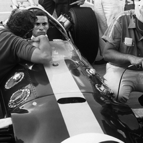 Mise au point de la Lotus 38 pendant les essais
Contribution Yves Clairac/Facebook