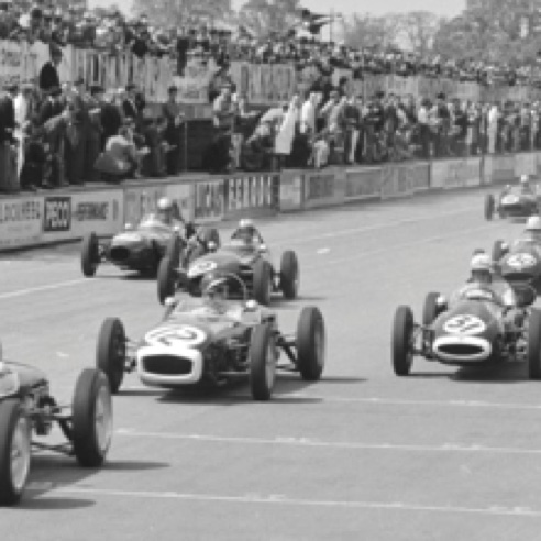 Silverstone : JIm (N°. 2) finira sur la première place du podium au volant de la Lotus 18 de FJ