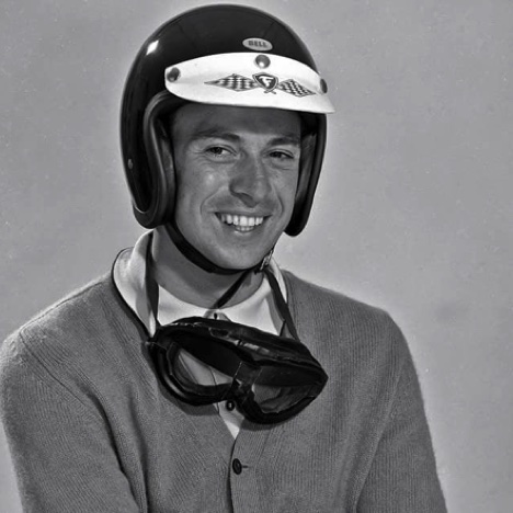 En petit gilet Shetland pour la photo... Très écossais JImmy !