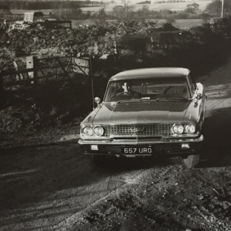 Autour du domaine avec la Ford Galaxie
