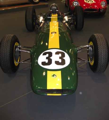 Avec des pneus plus large, son look est différent