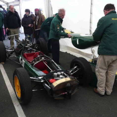 Bob déshabille la 25...