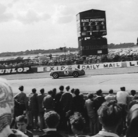 "Le coffre se fait la malle !"
Contribution Antoine Legrand du forum Autodiva