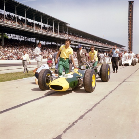 Mise en place sur le grille de départ pour Trenton 200 1963